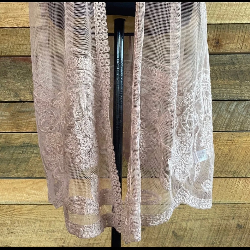 Blush Pink Boho Kimono by She+Sky Size M/L Sheer Lace Floral Pattern - Picture 7 of 7